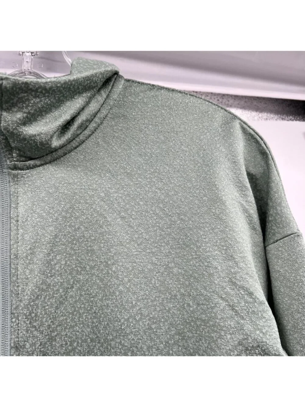 MONDETTA Womens Active Pullover Top 1/2 Zip Green Size Small Pockets